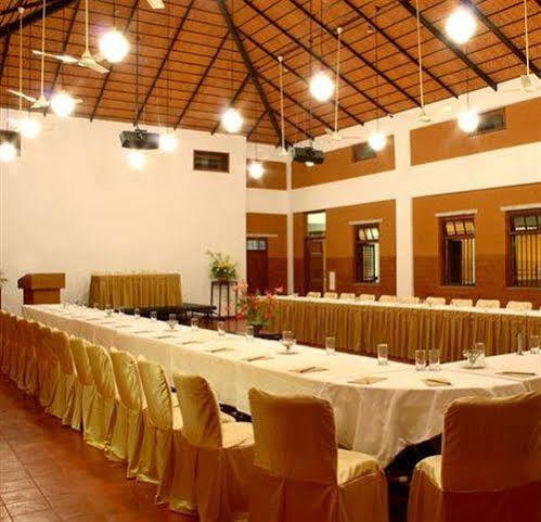 Olde Bangalore Resort And Convention Center Devanahalli Екстер'єр фото